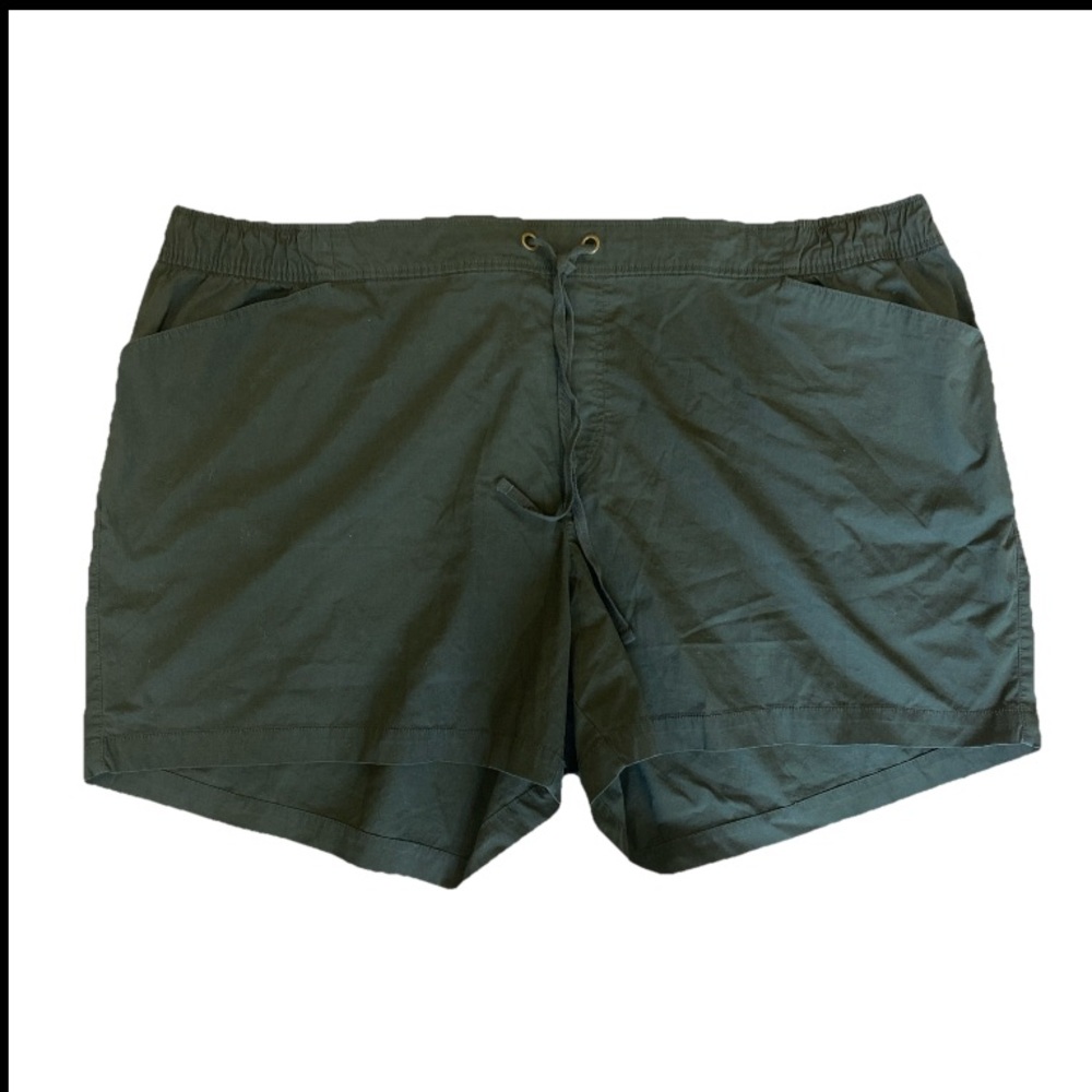 Lane Bryant Size 26 Hunter Green Shorts Elastic Stretch Comfort Waistband